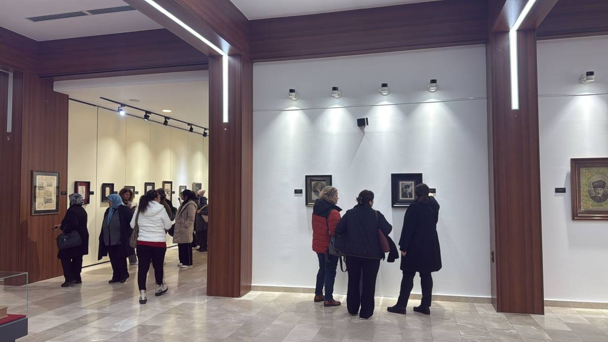 352 Kadın “Sarışın Bir Kurt” Sergisinde Buluştu