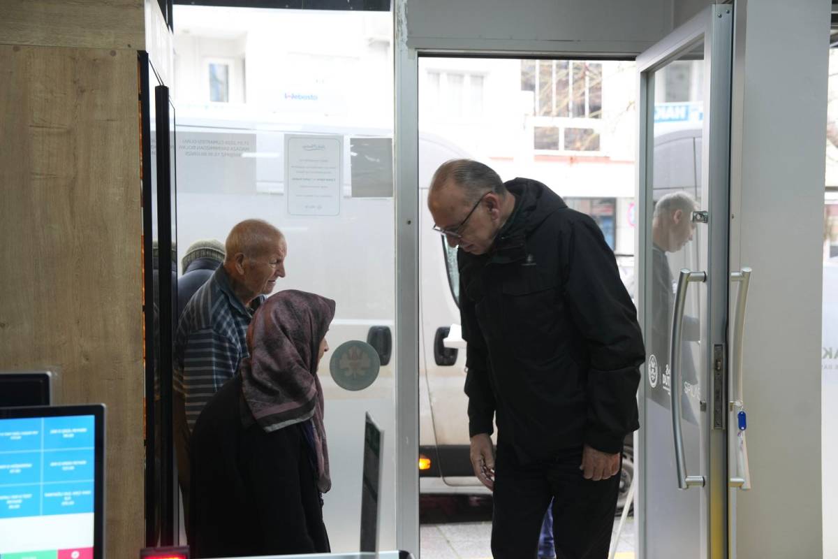 Turgutlu Kent Lokantasında Berat Kandili İkramı