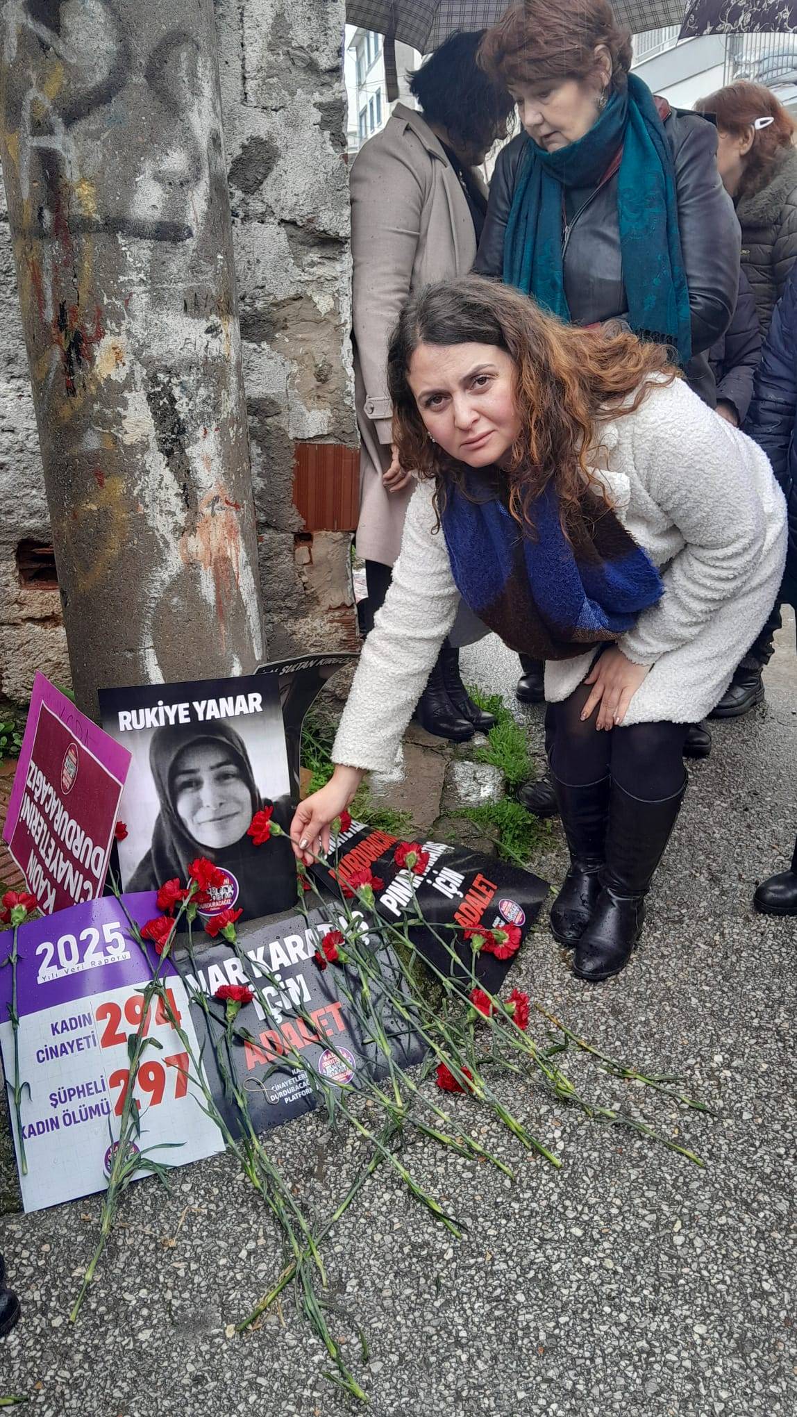 Manisa’da kadın cinayetlerine karşı yürüyüş