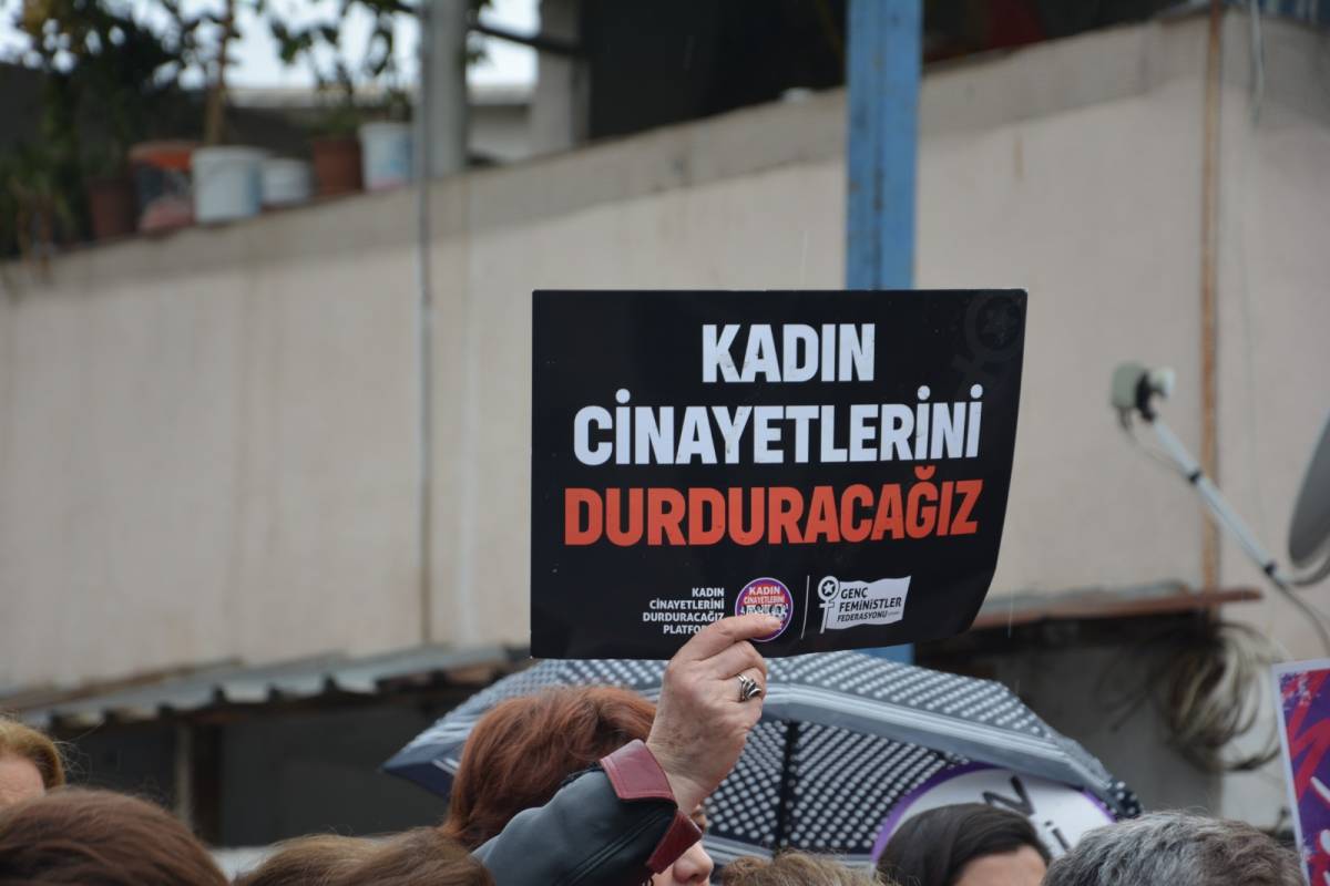 Manisa’da kadın cinayetlerine karşı yürüyüş