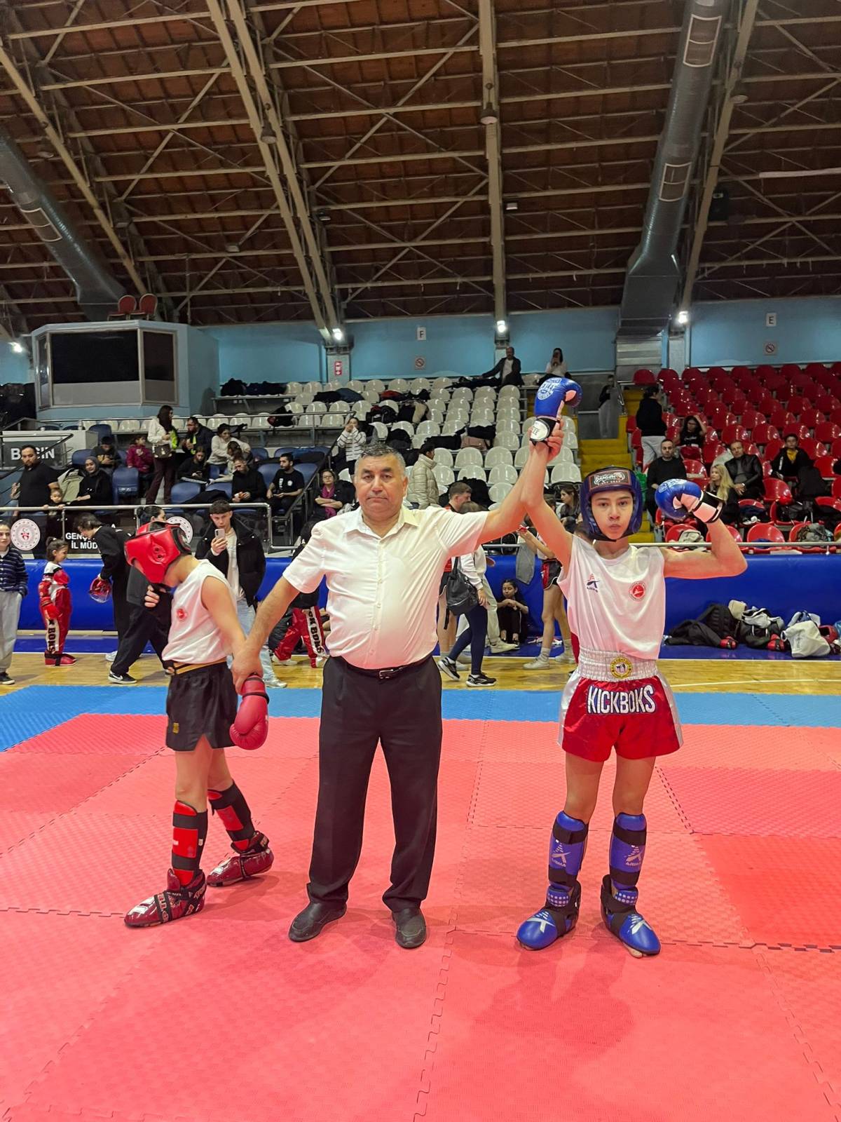 Manisa’da İller Arası Kick Boks Şöleni