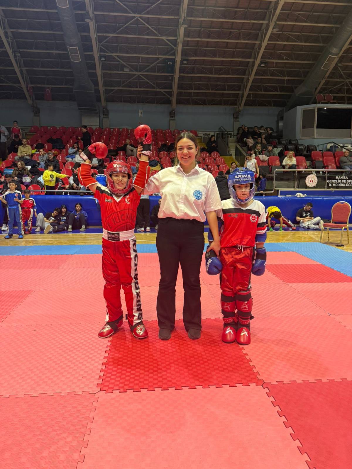 Manisa’da İller Arası Kick Boks Şöleni