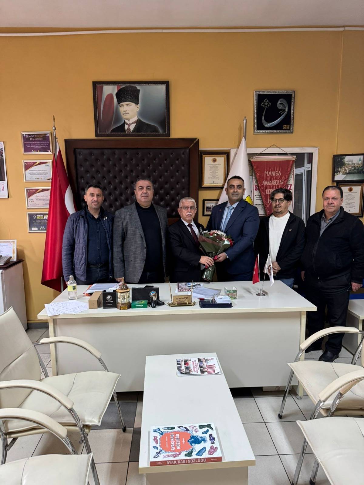 Yeniden Refah Partisi’nden esnaf odalarına hayırlı olsun ziyareti