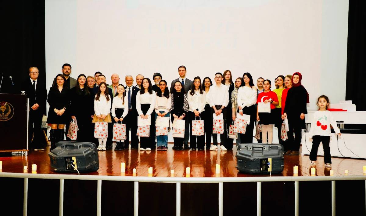 Saruhanlı’da “Bir Dize Bir Ezgi” Şiir ve Türkü Buluşması