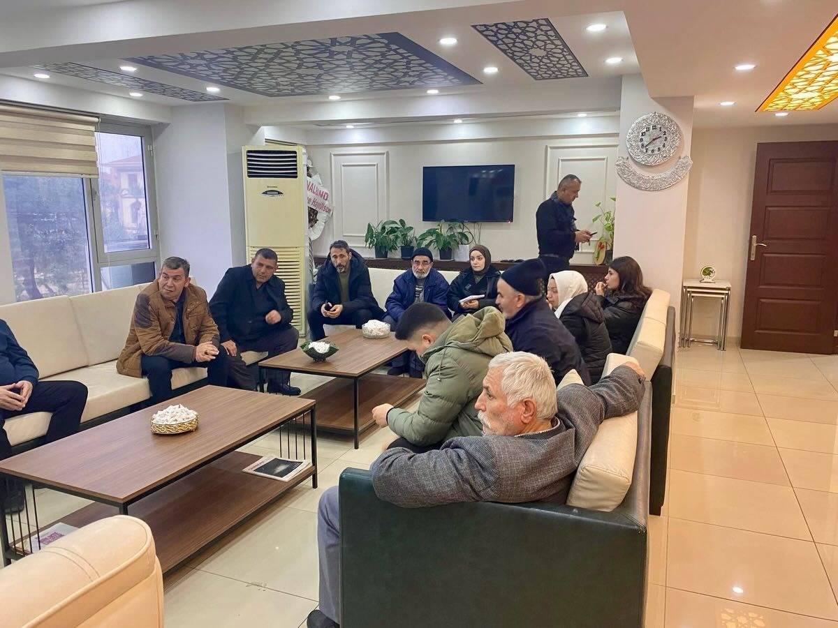 AK Parti Şehzadeler’de Halk Buluşmaları Sürüyor