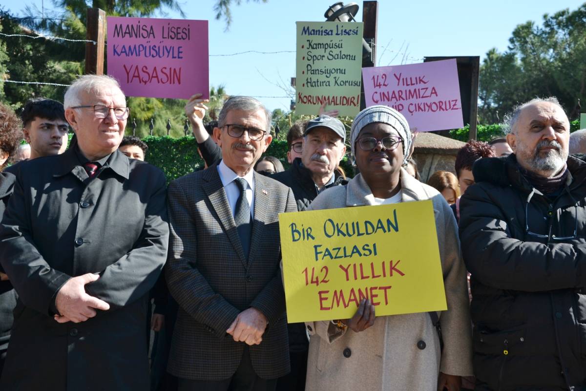 142 Yıllık Manisa Lisesi İçin “Mirasımıza Sahip Çıkıyoruz” Eylemi