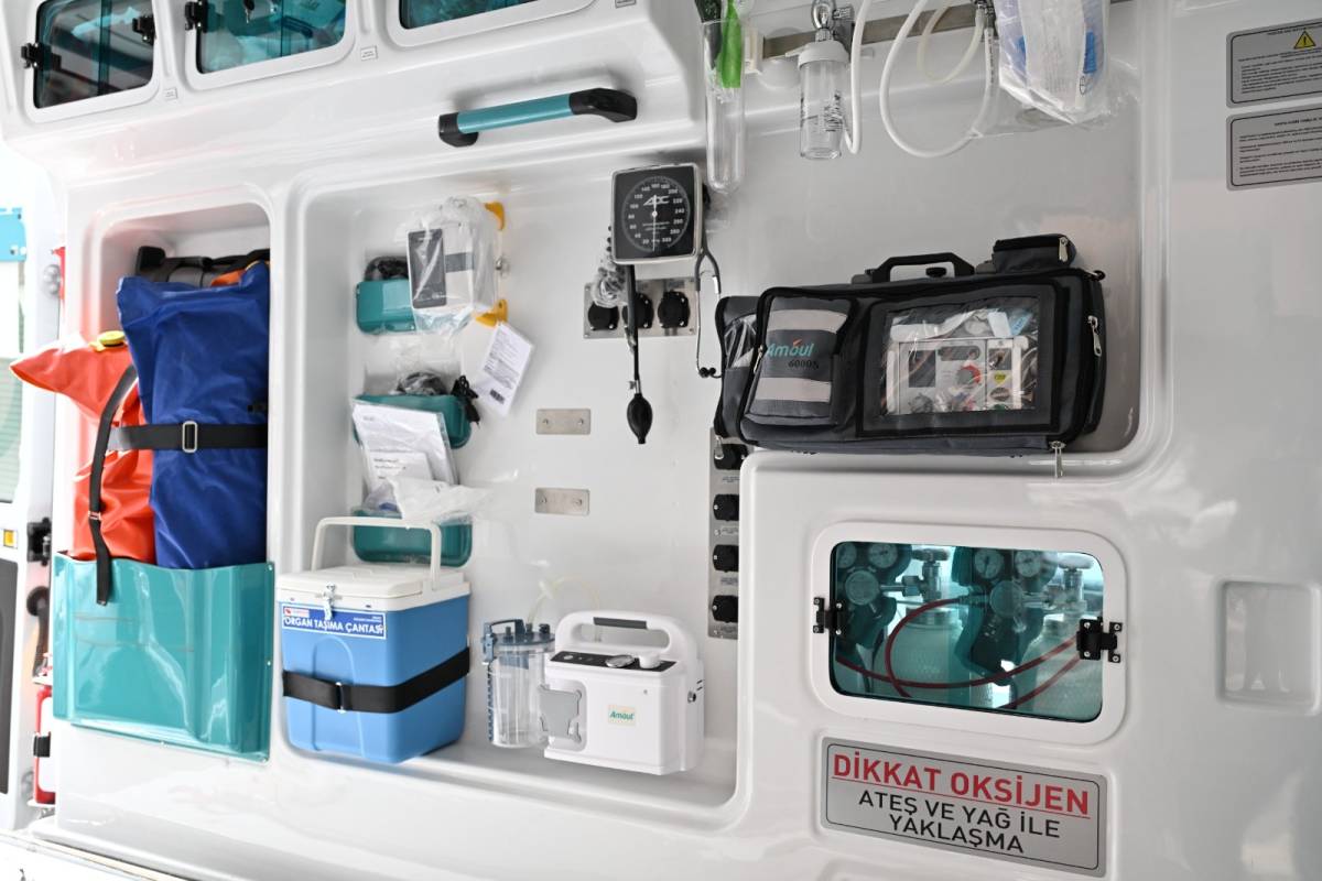 Büyükşehir’in Hasta Nakil Hizmet Filosu Büyüyor