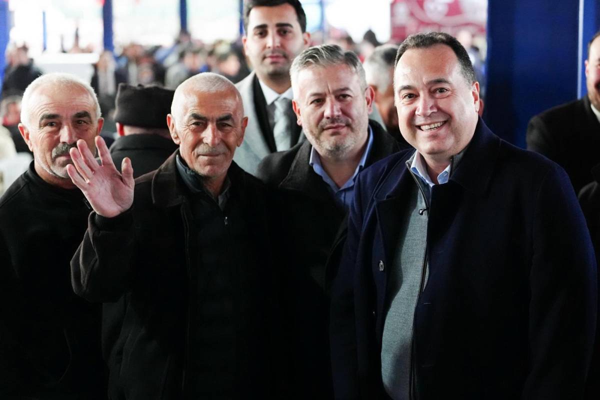 Büyükşehir’in İftar Sofrası Gördes’te