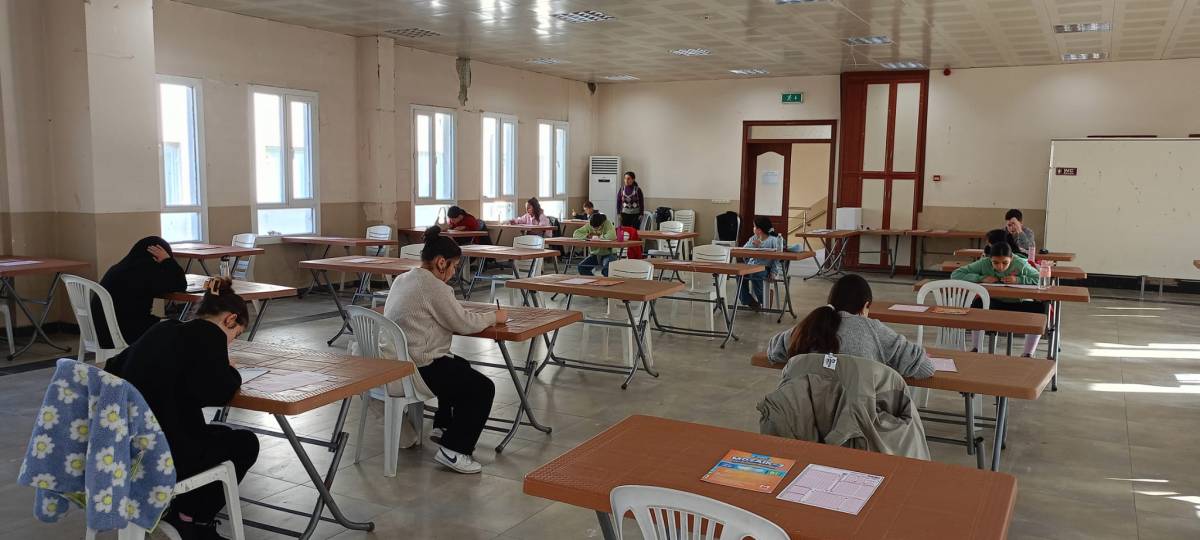 Efes Selçuk’ta Öğrencilere Ücretsiz Dev Sınav Desteği