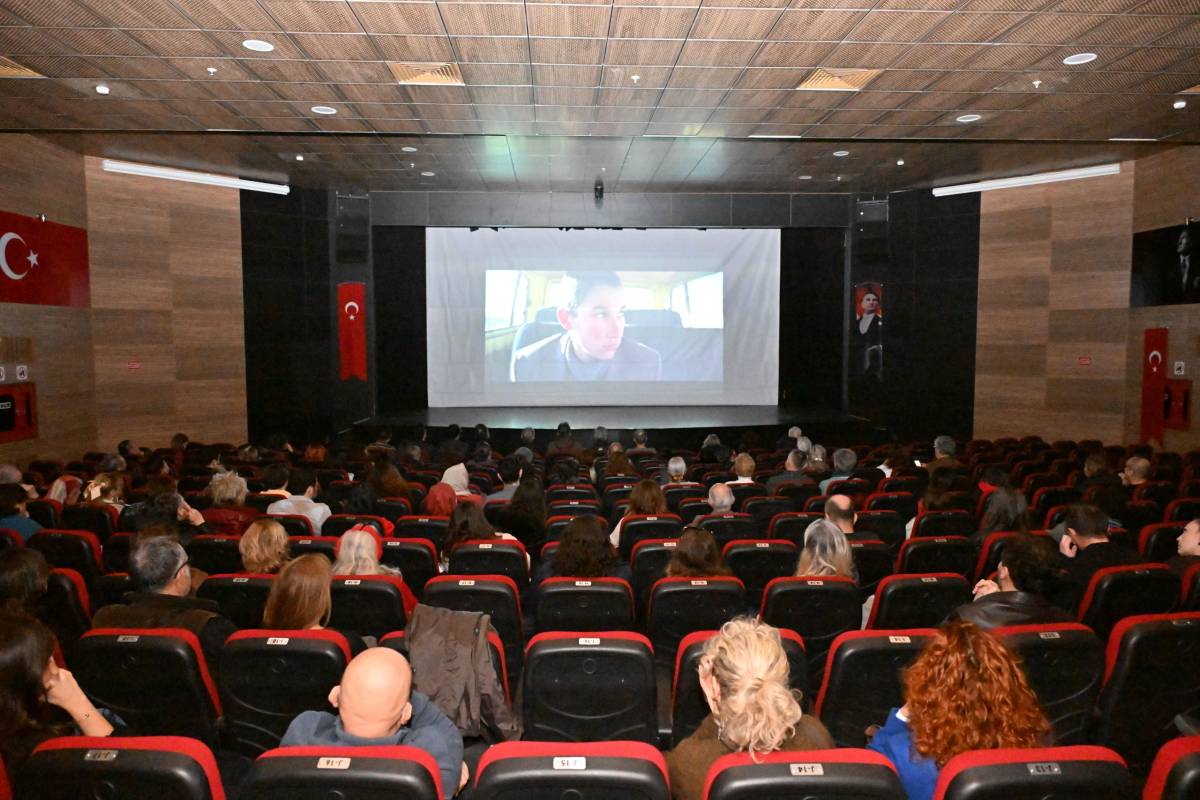 Tavşan İmparatorluğu Manisa’da Özel Gösterimde