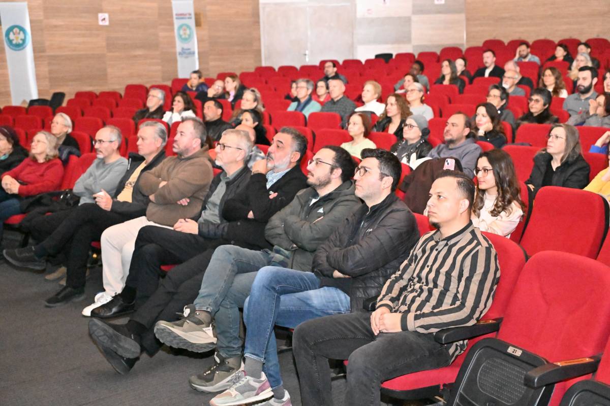 Tavşan İmparatorluğu Manisa’da Özel Gösterimde