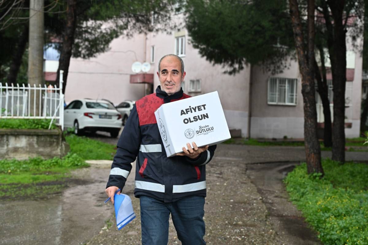 Ramazan Öncesi 22 Bin Sofraya Büyükşehir Dokunuşu