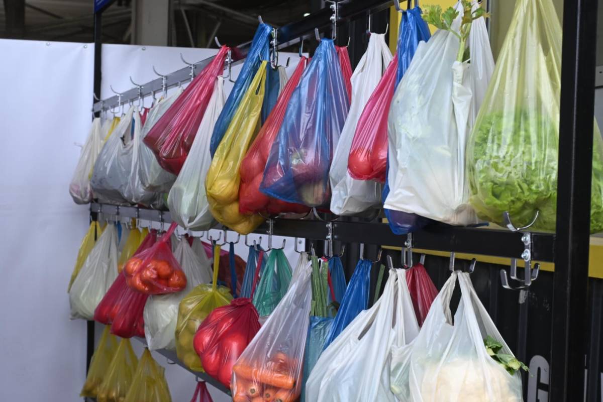 Salihli’de “Askıda Sebze-Meyve” dayanışması başladı