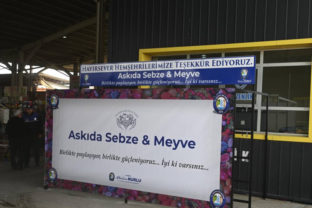 Salihli’de “Askıda Sebze-Meyve” dayanışması başladı