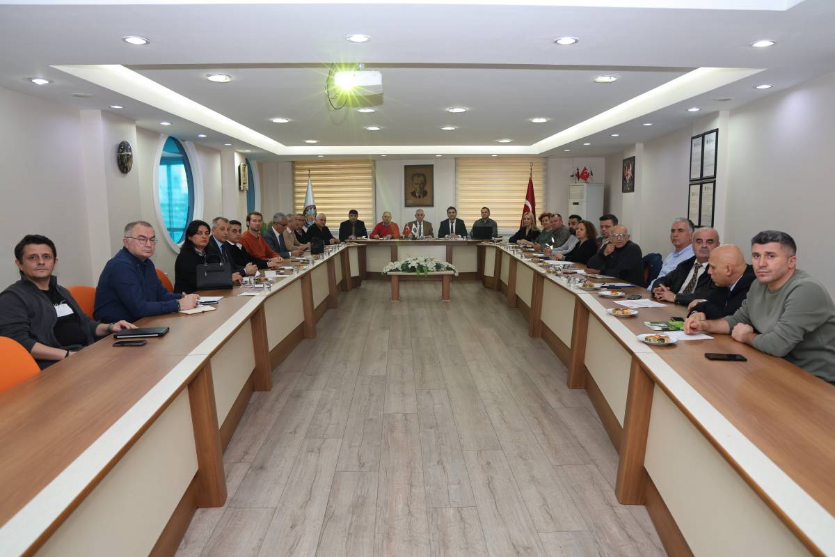 Salihli’de Tarım Devrimi: Dev Sera Projesine Tam Not