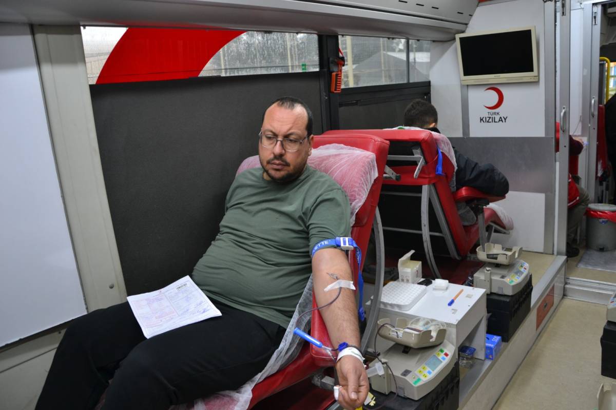 Manisa’da esnaf odalarından ortak kan bağışı kampanyası