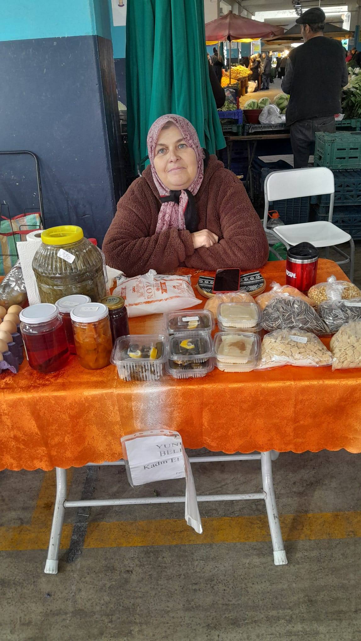 Yunusemre’de Üretici Kadınlar Pazarı Yoğun İlgi Gördü