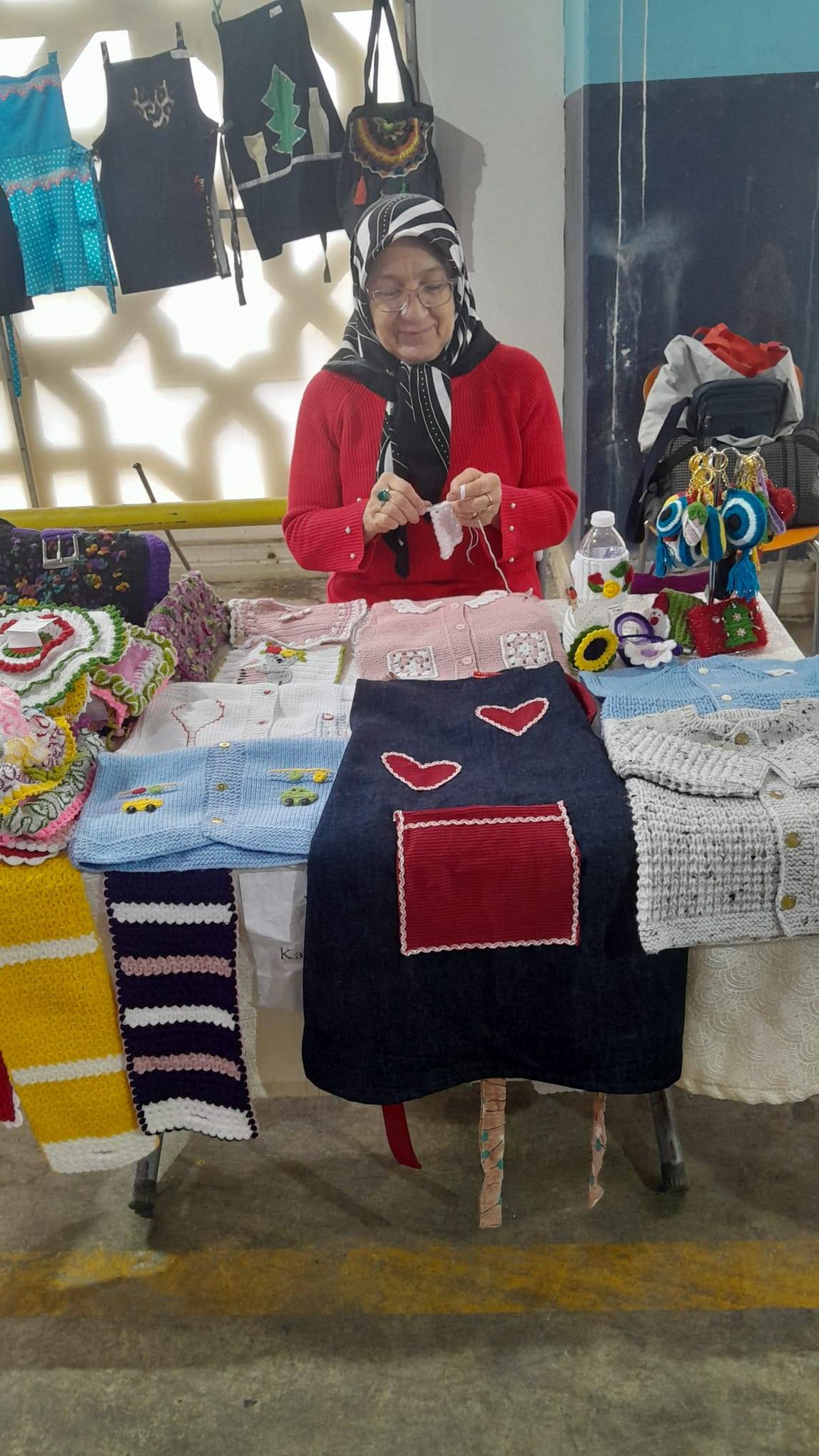 Yunusemre’de Üretici Kadınlar Pazarı Yoğun İlgi Gördü