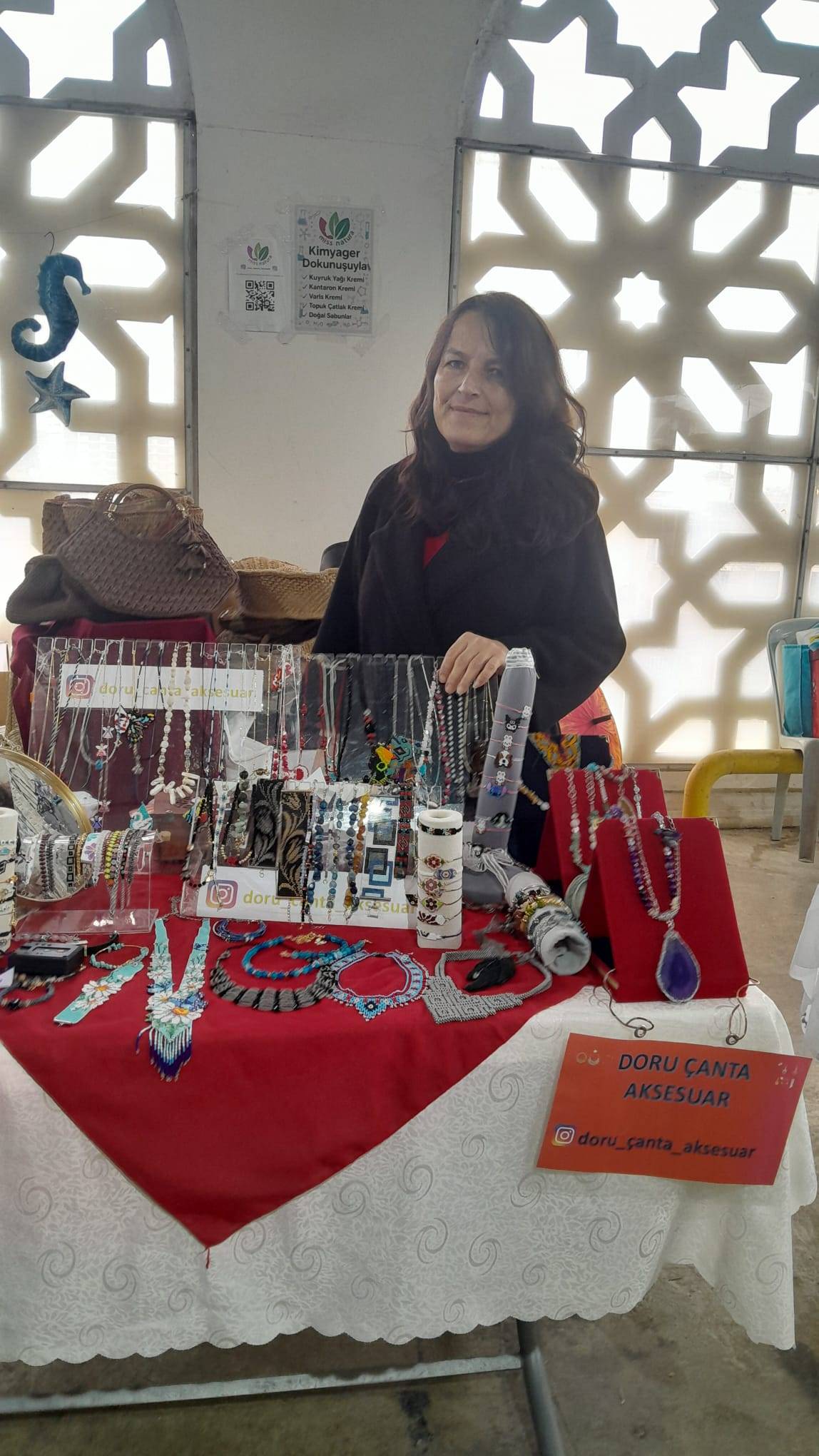 Yunusemre’de Üretici Kadınlar Pazarı Yoğun İlgi Gördü