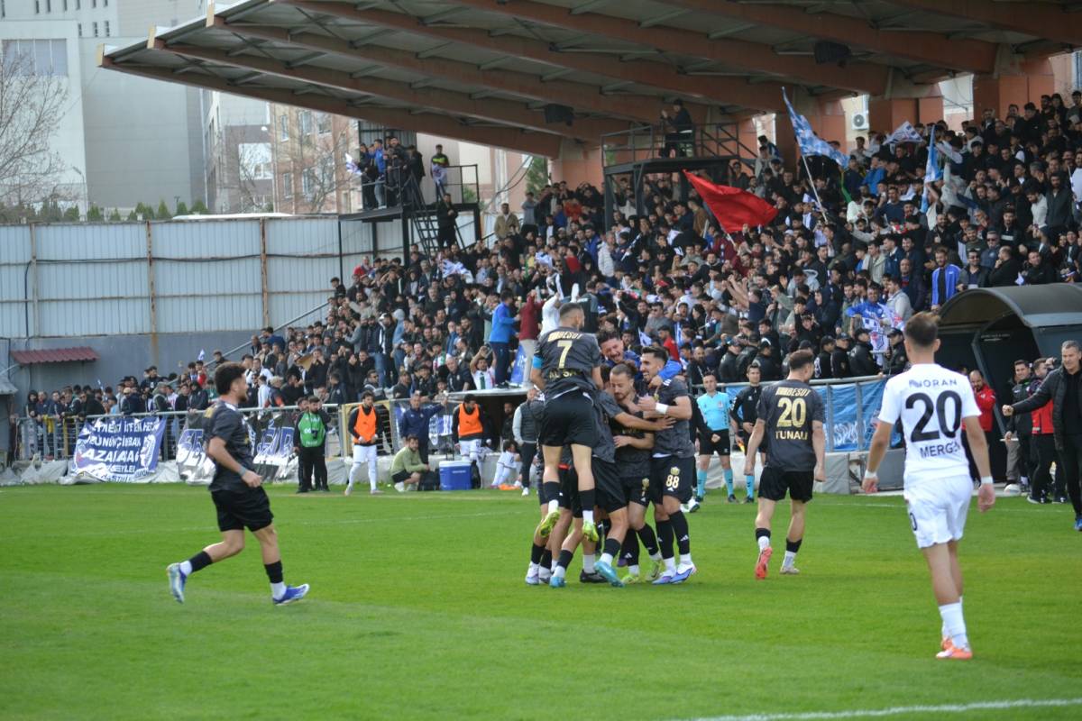 Manisa Derbisinde Gülen Taraf Nurlupınarspor