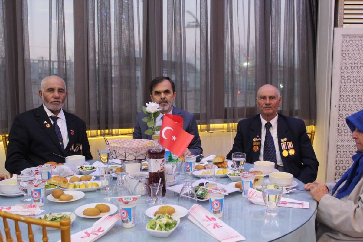 Yunusemre’de Şehit Ailelerine Anlamlı İftar