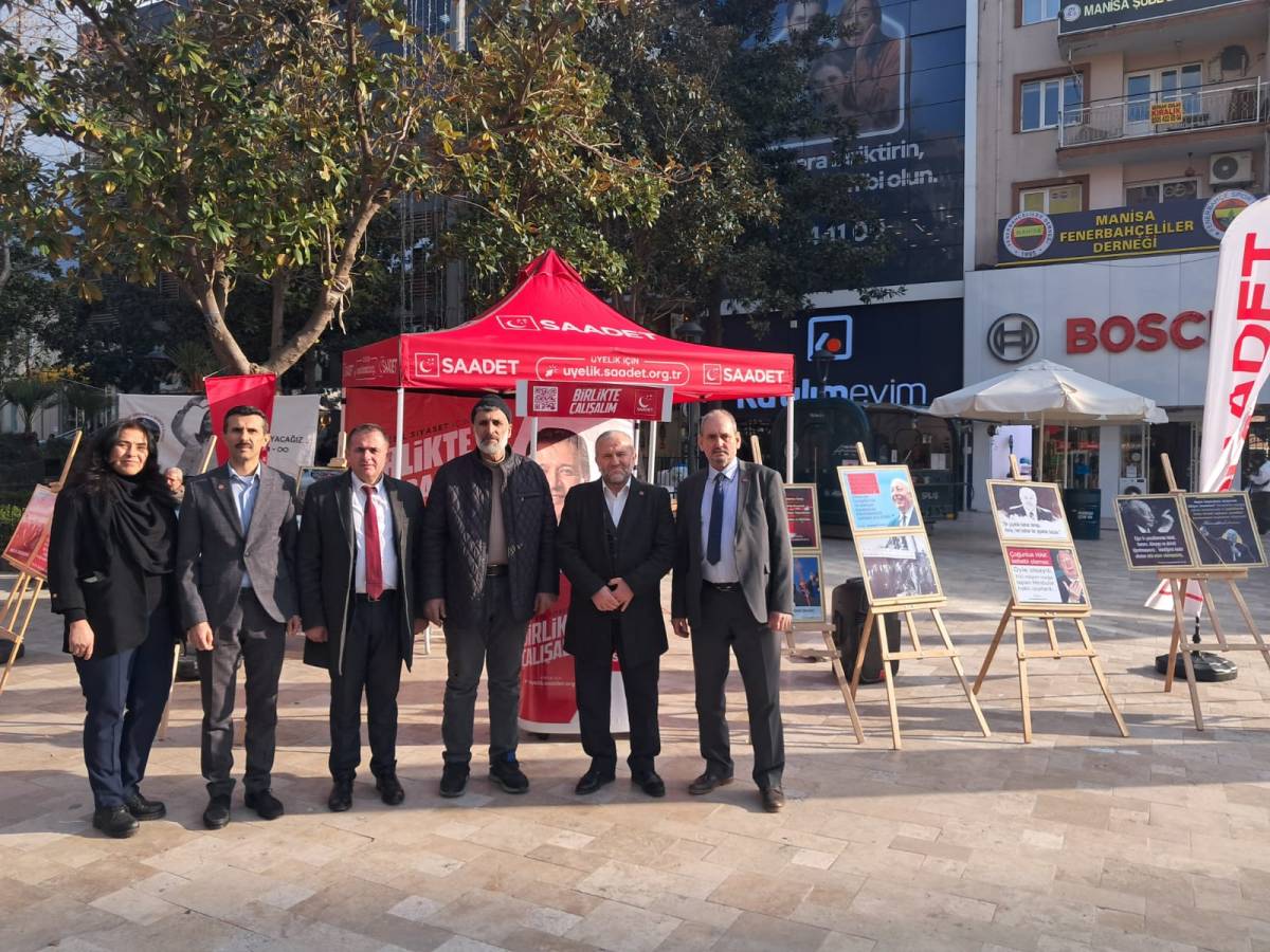 Erbakan Manisa’da Anıldı: 15. Yılında Fotoğraf Sergisi