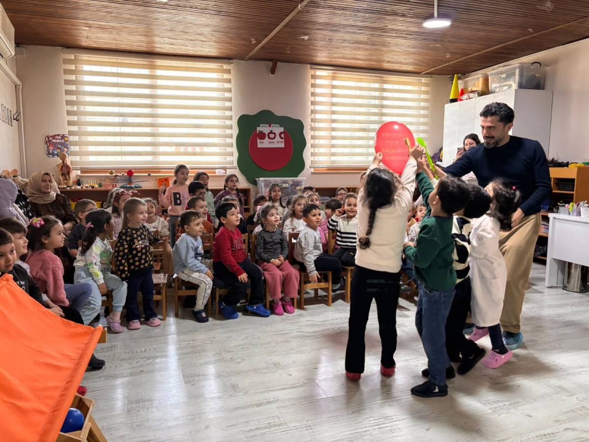 Yunusemre’de Miniklere Ağız ve Diş Sağlığı Eğitimi