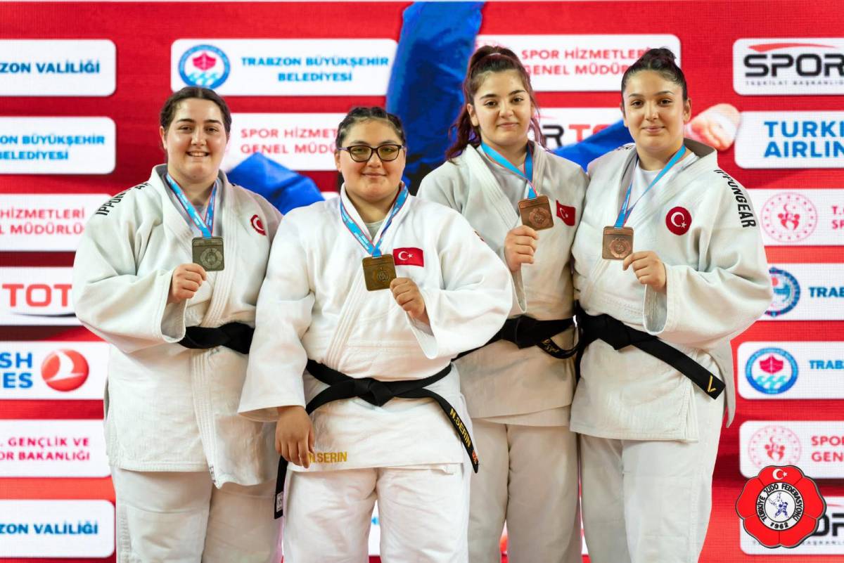 Başlık: Yunusemreli Judoculardan Trabzon'da Çifte Madalya