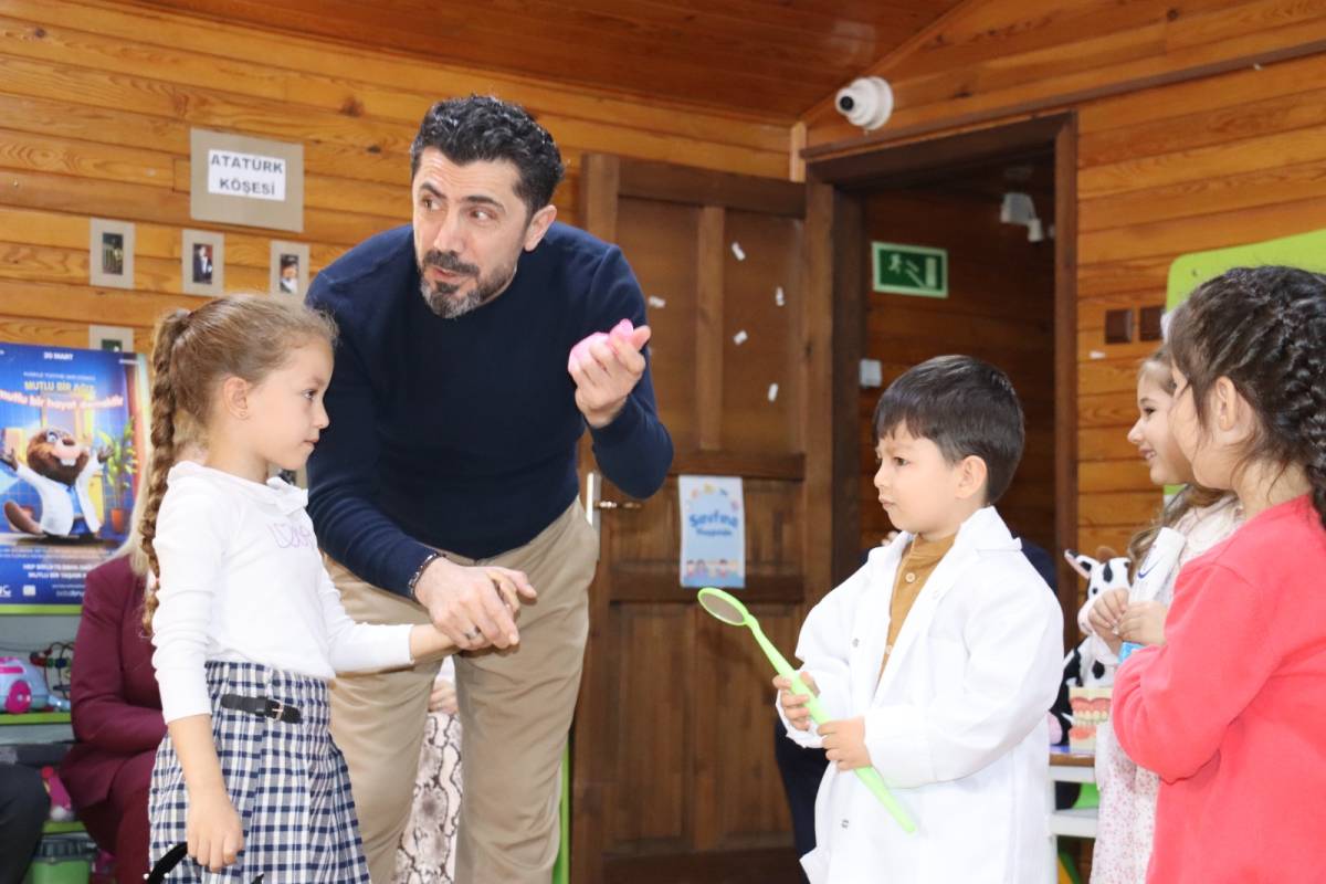 Yunusemre’de Miniklere Ağız ve Diş Sağlığı Eğitimi