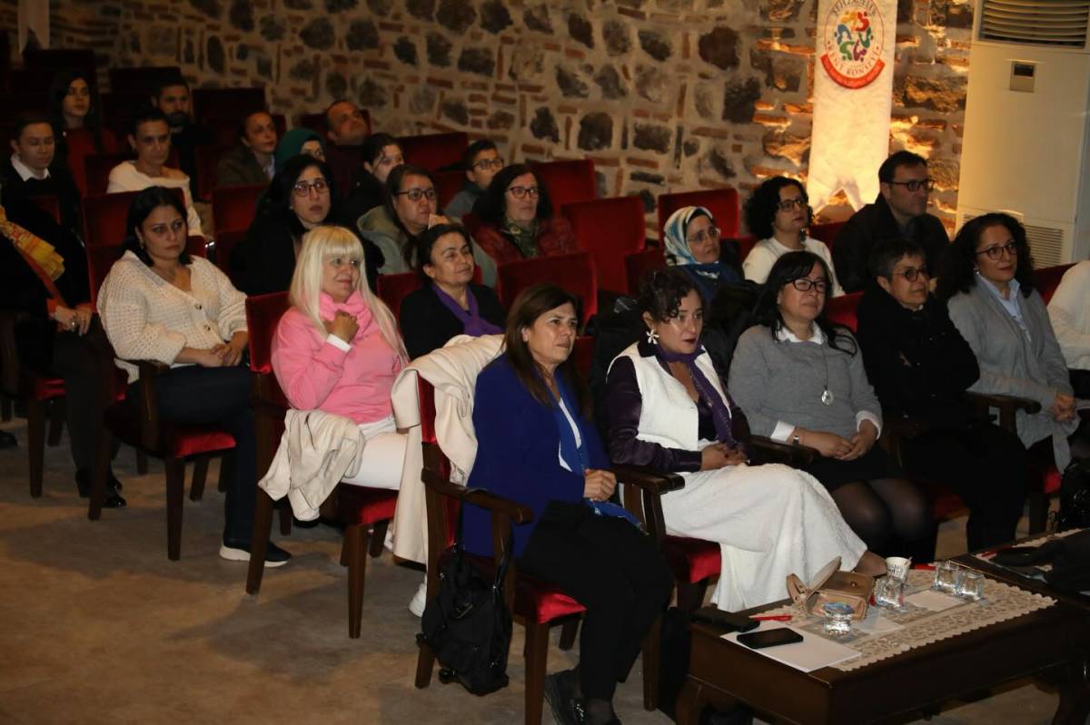 Şehzadeler’de 8 Mart’a Özel Söyleşi: Kadın Hakları ve Toplumsal Cinsiyet Eşitliği Konuşuldu