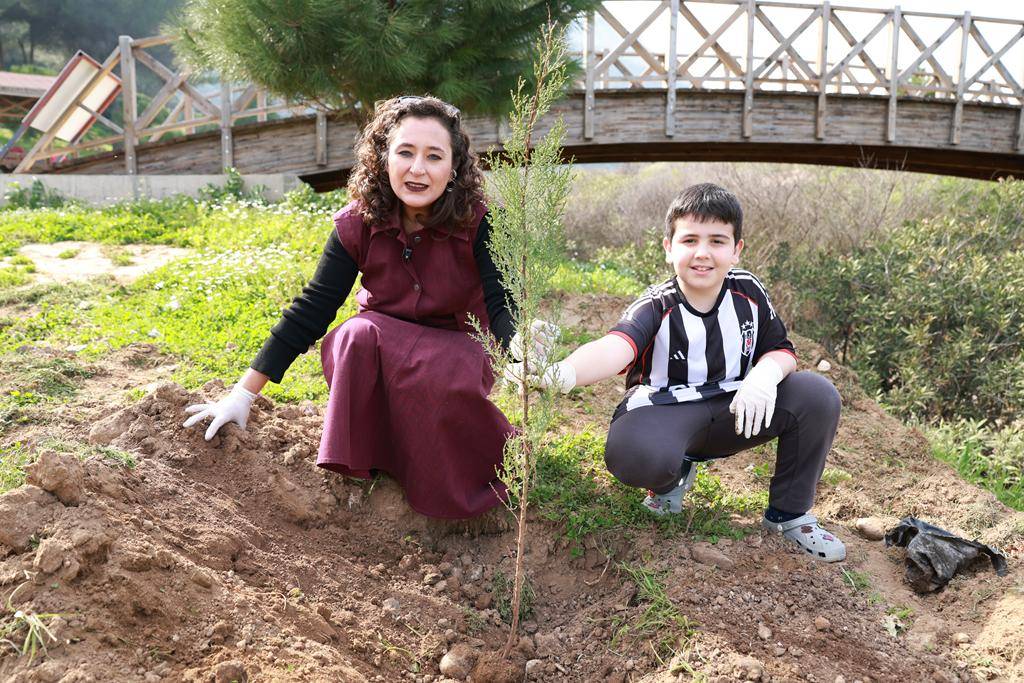 Katledilen Kadınların Yarım Kalan Düşleri Fidanlarla Yaşatıldı