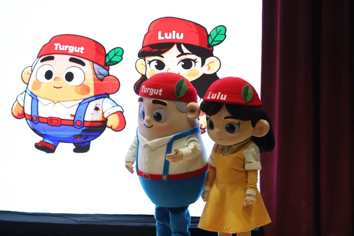 Turgut ve Lulu Turgutlu’da sahneye çıktı