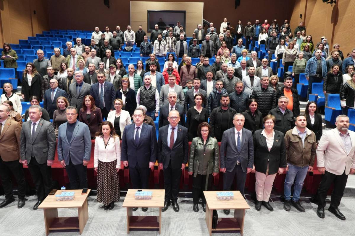 Turgut ve Lulu Turgutlu’da sahneye çıktı