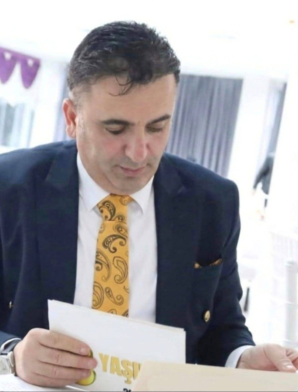 FIRSATÇILIK REJİMİ: DÜN ÖVGÜ,  BUGÜN HAKARET!