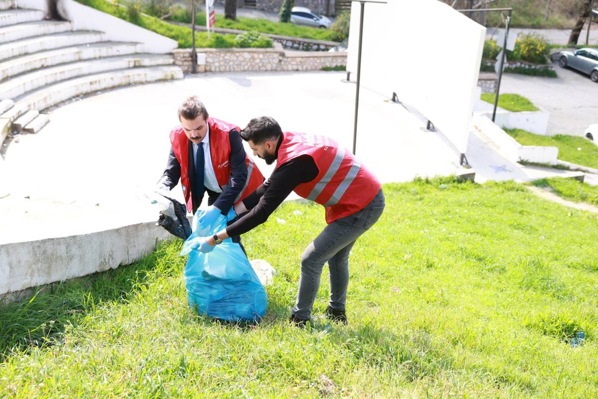 Şehzadeler Belediyesinden Spil Dağı’nda Çevre Seferberliği