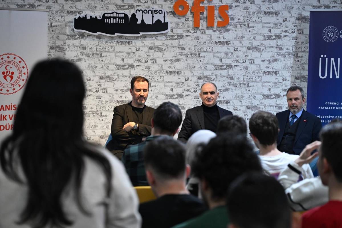 Vahdettin Özkan, Manisa Celal Bayar Üniversitesi Öğrencileriyle İftar Programında Buluştu