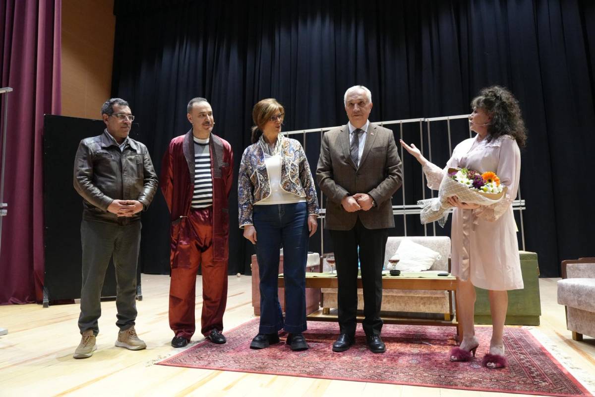 Turgutlu’da Aşk-ı Müebbet’e Yoğun İlgi