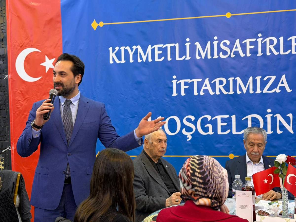 Arınç Ailesi Manisa’nın Tüm Renklerini Aynı Sofrada Buluşturdu