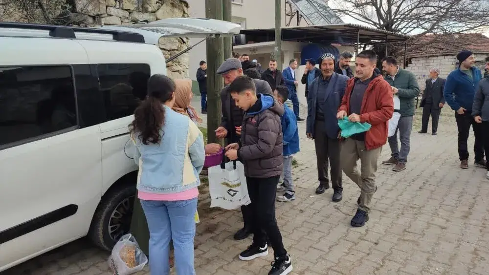 Manisa’da asırlık bayram geleneği sürüyor