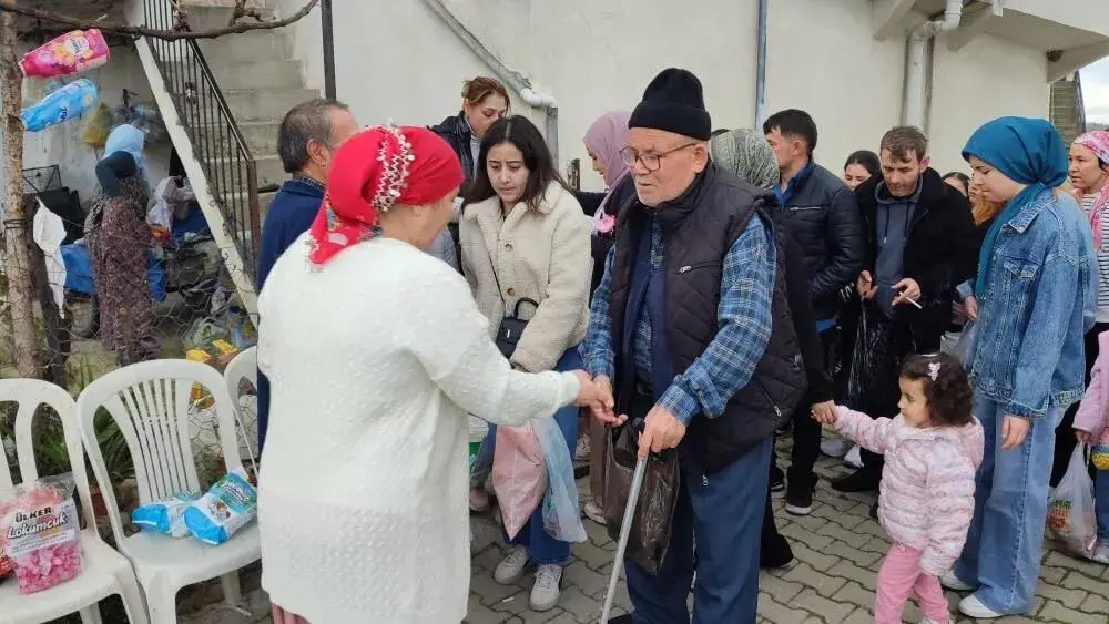 Manisa’da asırlık bayram geleneği sürüyor