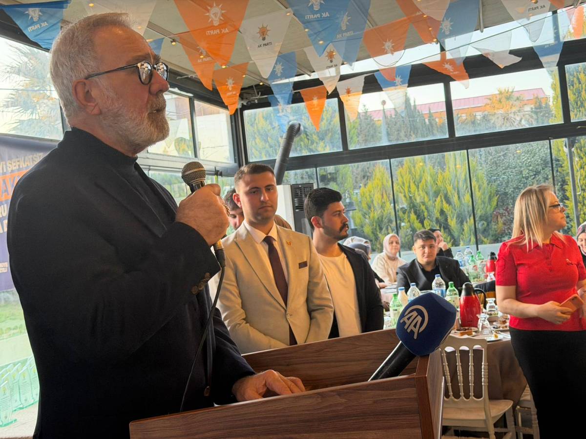 Bahadır Yenişehirlioğlu Akhisar’da Teşkilat ve Halkla Buluştu