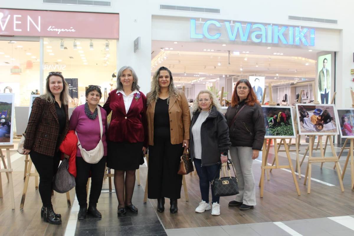 Forum Magnesia AVM’de Emekçi Kadınların Hikâyeleri Fotoğraf Sergisiyle Anlatılıyor
