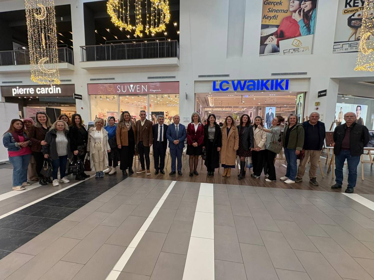 Forum Magnesia AVM’de Emekçi Kadınların Hikâyeleri Fotoğraf Sergisiyle Anlatılıyor