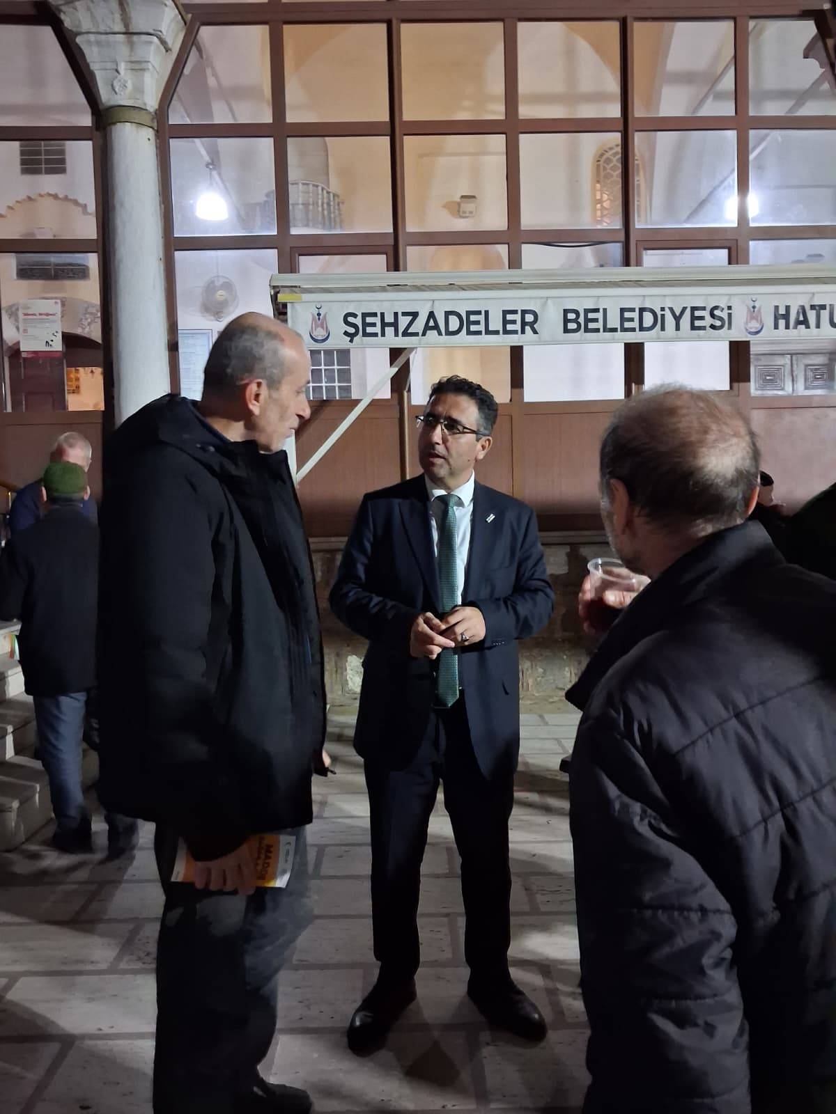 Manisa’da Teravih Öncesi Yeşilay’dan Farkındalık Etkinliği