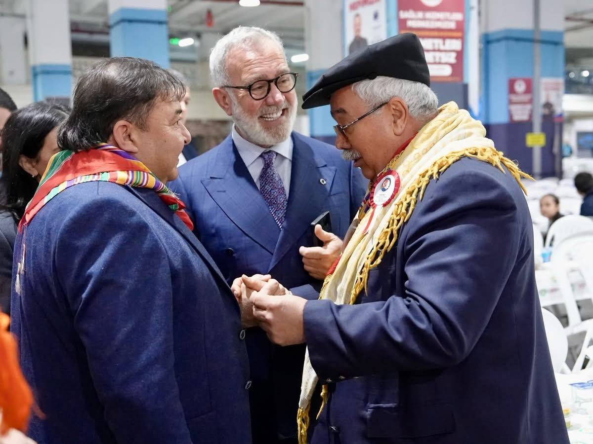 Manisa Balıkesirliler Derneği’nden 2300 Kişilik Dev İftar