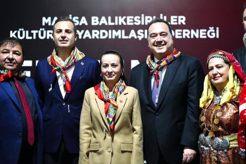 Manisa Balıkesirliler Derneği’nden 2300 Kişilik Dev İftar