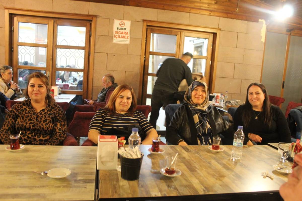 Saadet Partililer Yunusemre’de İftar Sofrasında Buluştu