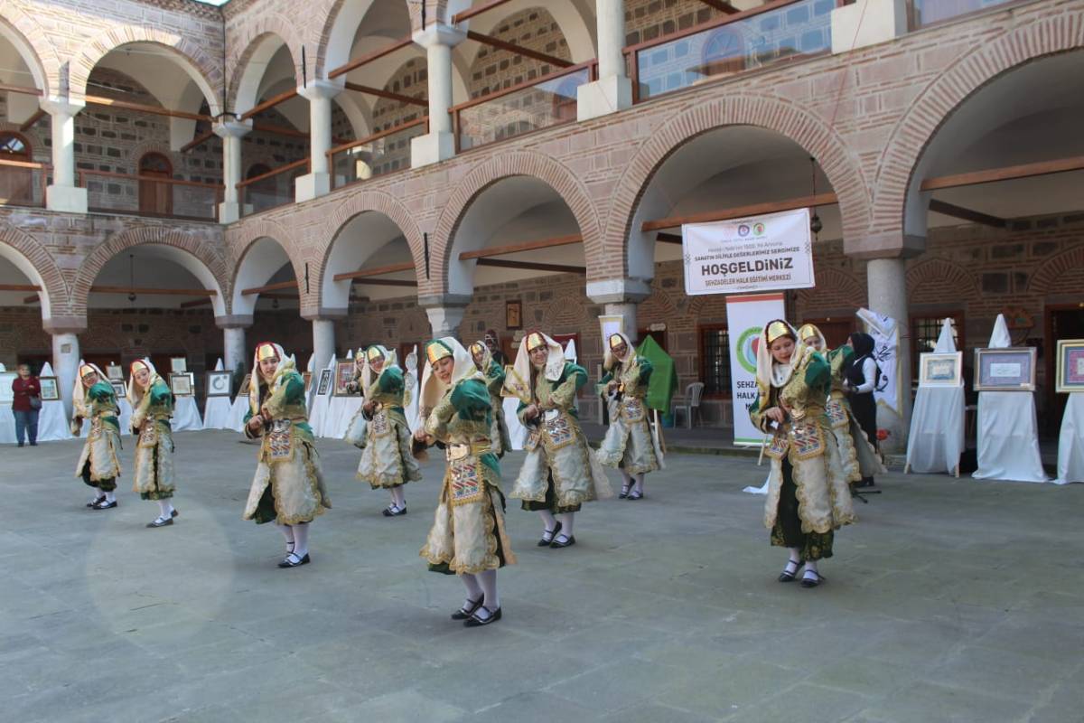 Manisa’da Mevlid-i Nebi Günü’ne Özel Sergi Açıldı