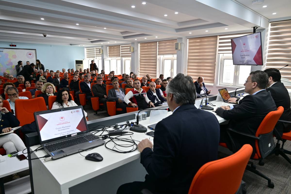İzmir’de Hayvancılığın Yeni Yol Haritası Belirlendi