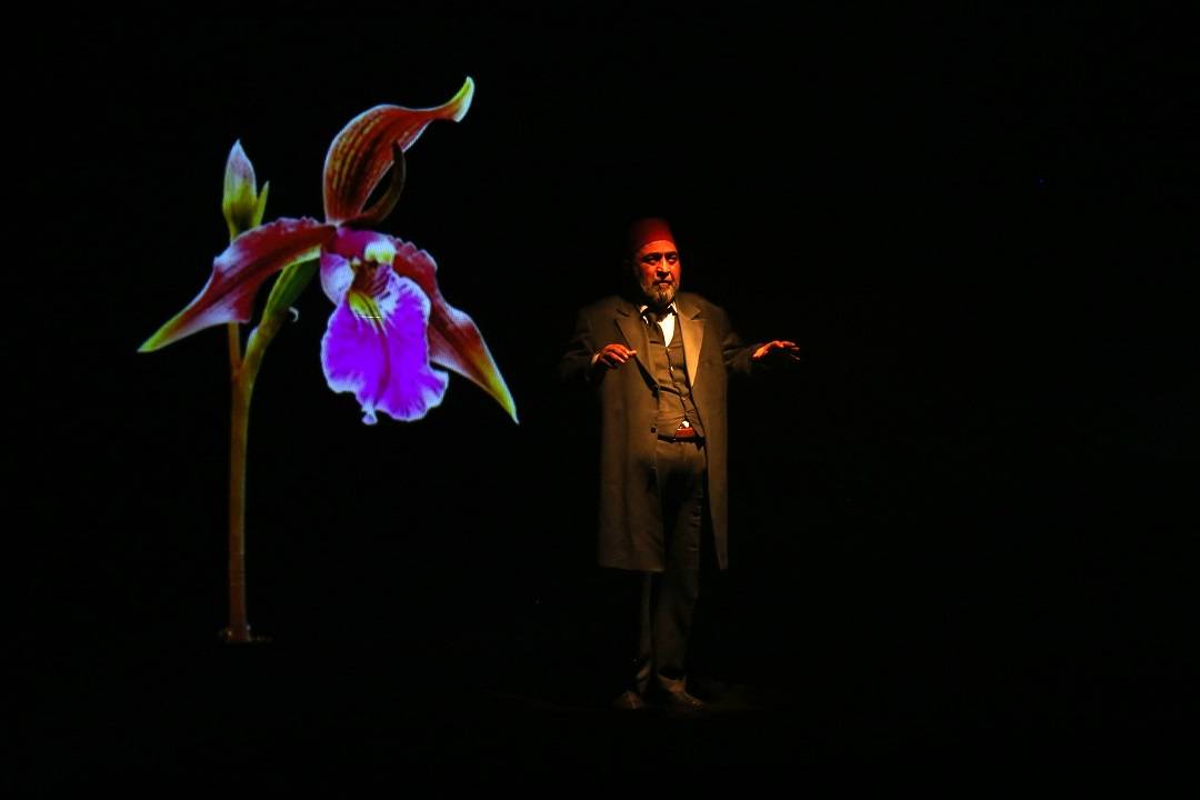 MCBÜ’de Sahnelenen Tiyatro Oyunu İzleyicileri Büyüledi